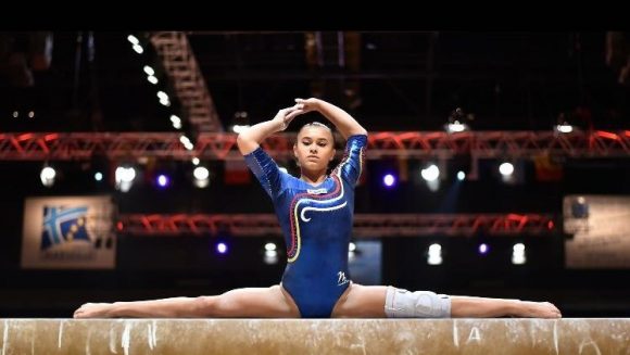 Gimnasta Diana Bulimar – Esenta tare in sticluta mica, de la Exatlon