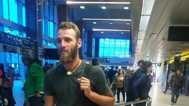 Lupu a revenit in Romania de la EXATLON! Primele imagini cu fostul Razboinic la aeroport, a fost intampinat cu lacrimi de mama lui