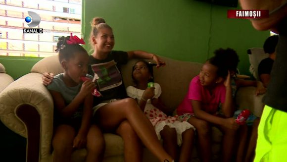 VIDEO Faimosii, impresionati de satul tipic dominican si de copiii care traiesc acolo: ”E o lectie pentru toata lumea”